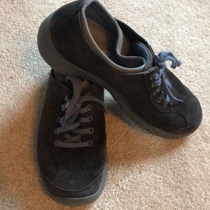 Dansko Customized Comfort Walking Sock Nursing Clogs Sneakers in Grey Suede